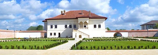Excursie de 1 zi la Conacul Drugănescu, Ansamblul Brâncovenesc de la Potlogi si Biserica Sf. Nicolae din Drăgănescu